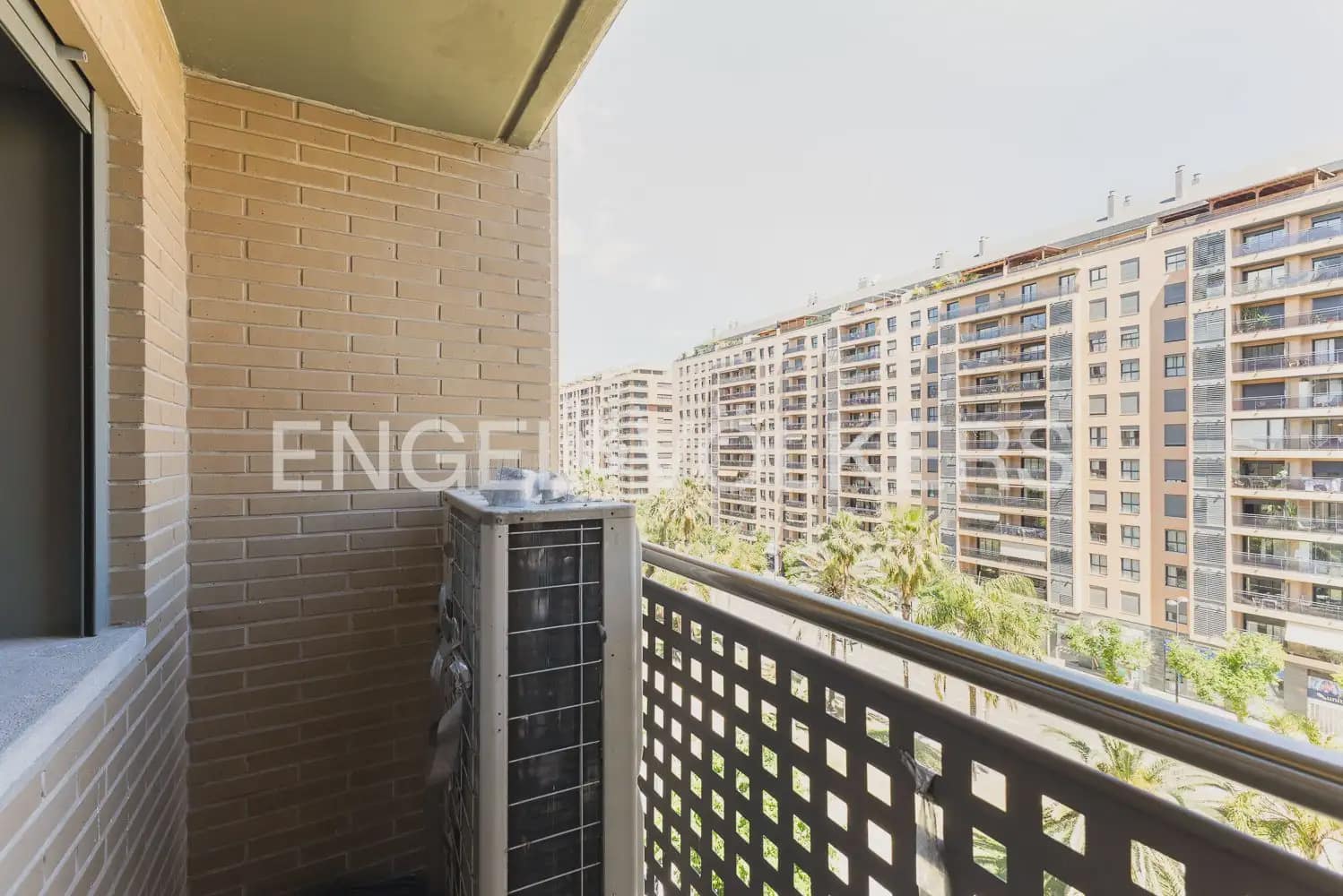 3 Zimmer Wohnung zu vermieten in Valencia Stadt mit Garage - 2.550 € (Ref: 9897874)