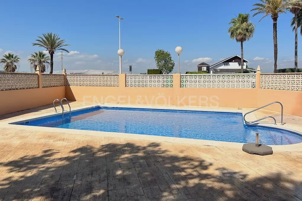 3 bedroom Flat for sale in Sueca with pool garage - € 395,000 (Ref: 9897875)