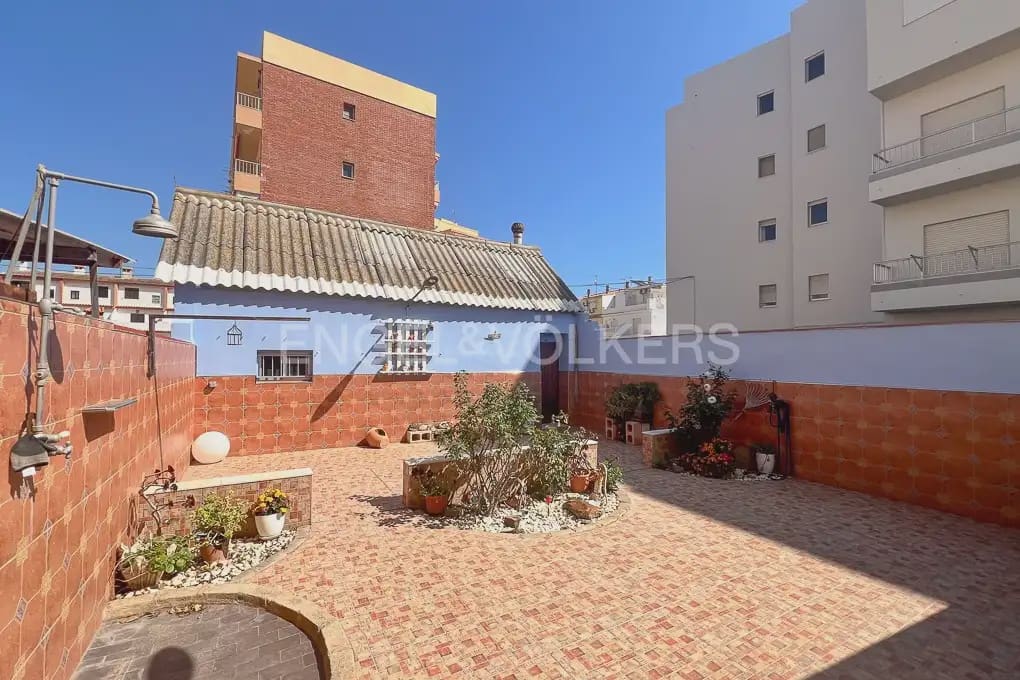 3 bedroom Flat for sale in Sueca with pool garage - € 395,000 (Ref: 9897875)