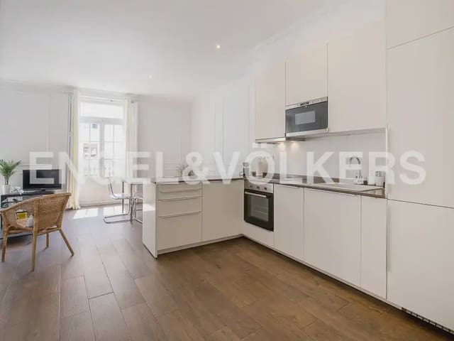 Appartement de 3 chambres à louer à La Roqueta, Valence ville - 1 600 € (Ref: 9897876)
