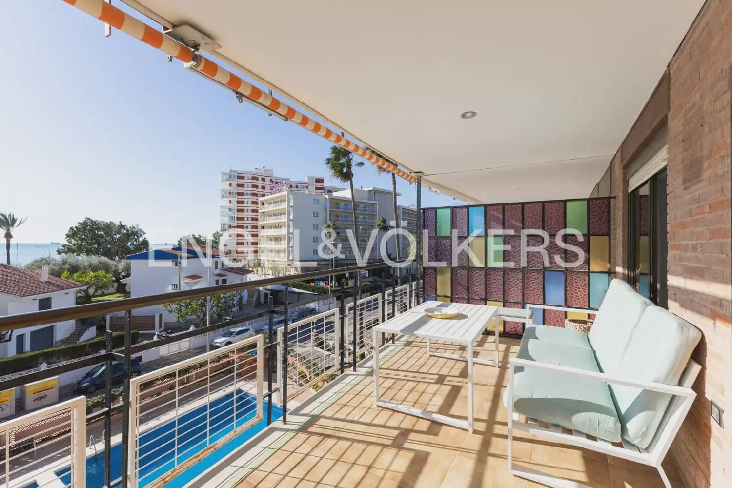 3 sypialnia Mieszkanie na sprzedaż w Benicassim z basenem garażem - 450 000 € (Ref: 9897877)