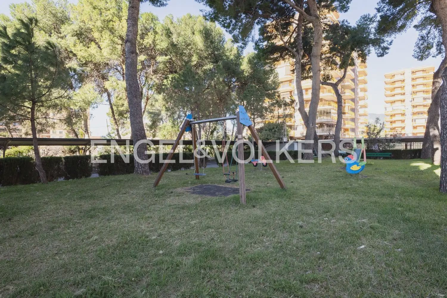3 sypialnia Mieszkanie na sprzedaż w Benicassim z basenem garażem - 450 000 € (Ref: 9897877)