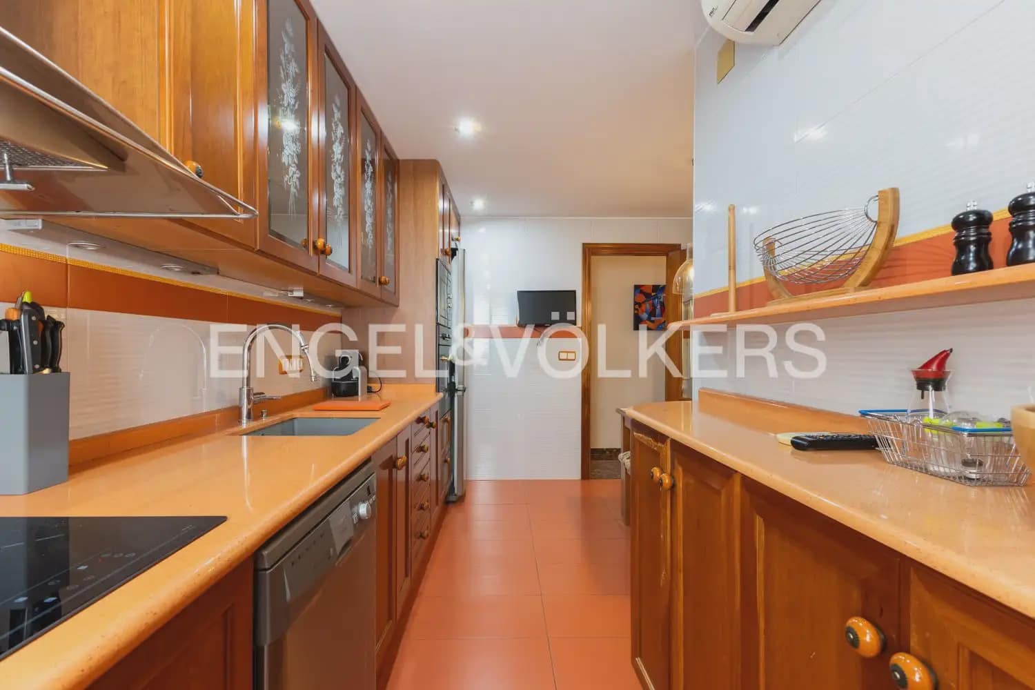 2 soverom Leilighet til leie i Valencia by - € 1 500 (Ref: 9897878)