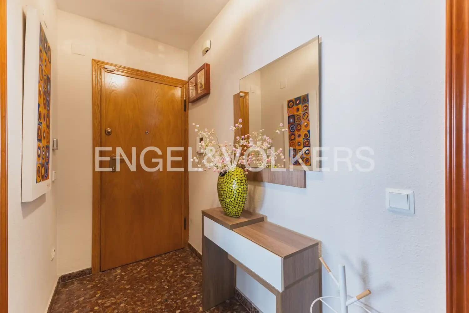 2 soverom Leilighet til leie i Valencia by - € 1 500 (Ref: 9897878)