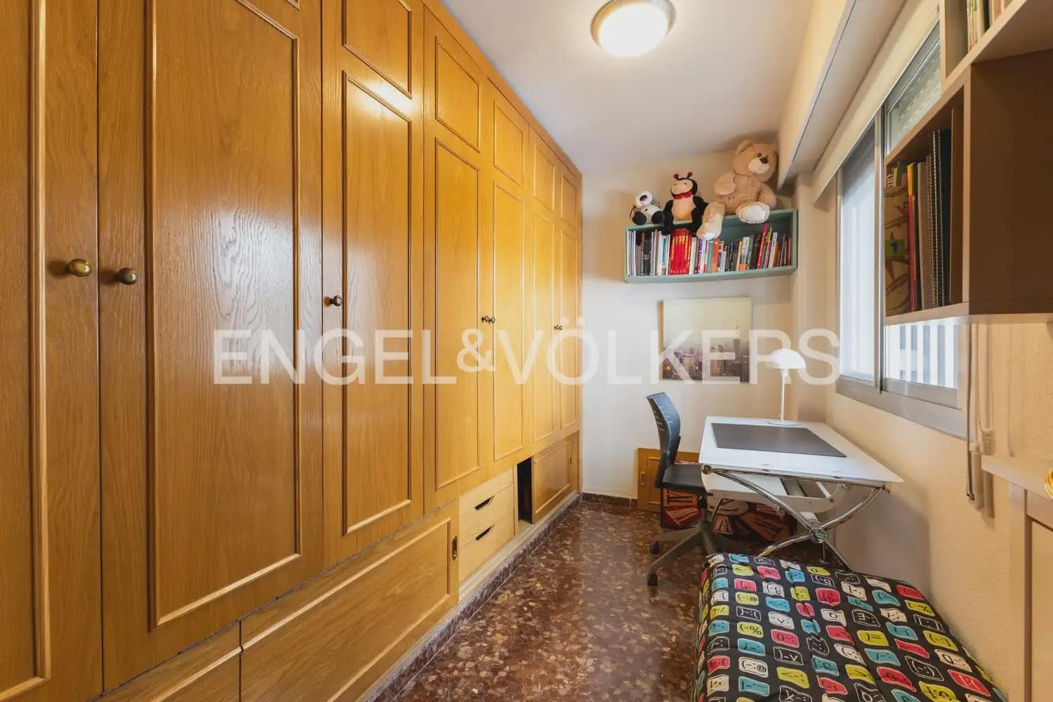 2 soverom Leilighet til leie i Valencia by - € 1 500 (Ref: 9897878)