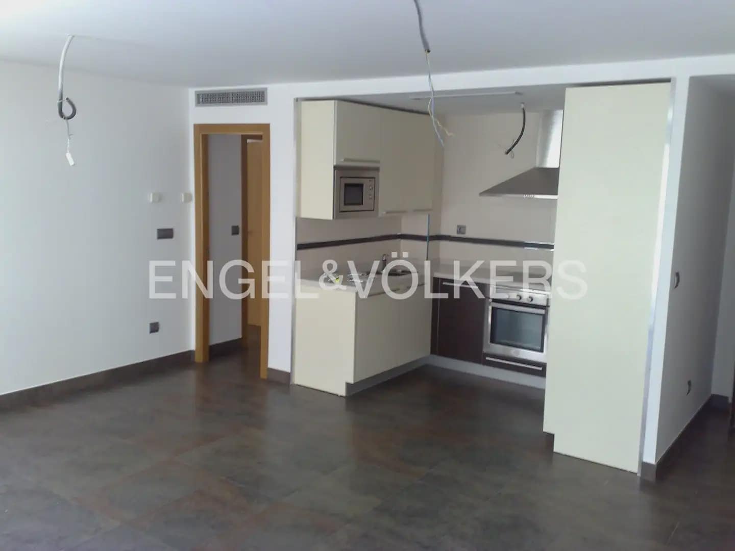 1 quarto Apartamento para venda em Castello de la Plana com garagem - 180 000 € (Ref: 9897879)