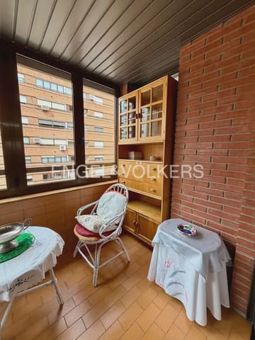 4 makuuhuone Asunto vuokrattavana paikassa Mestalla, Valencia kaupunki mukana 
autotalli - 1 900 € (Ref: 9897880)