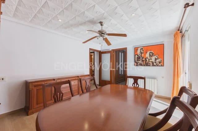 3 bedroom Flat for rent in Sagunto / Sagunt - € 950 (Ref: 9897881)