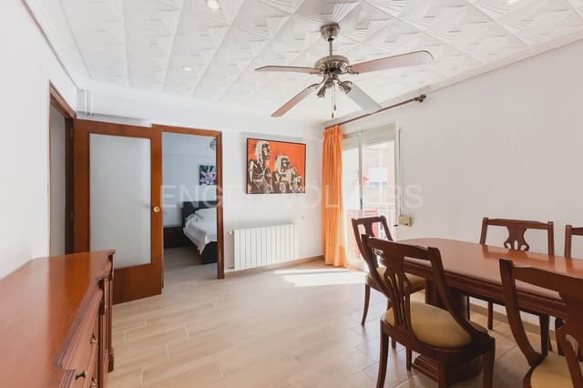 3 bedroom Flat for rent in Sagunto / Sagunt - € 950 (Ref: 9897881)