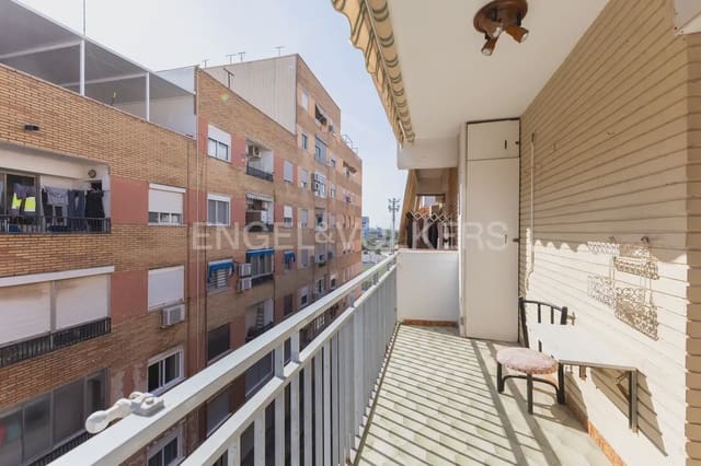 3 bedroom Flat for rent in Sagunto / Sagunt - € 950 (Ref: 9897881)