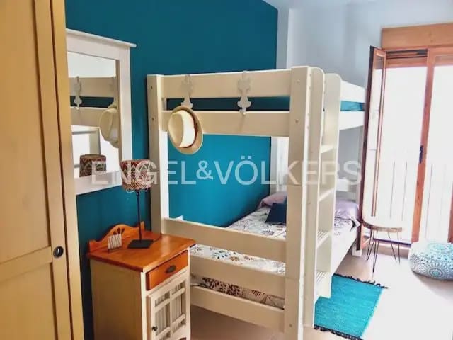3 bedroom Flat for rent in Sot de Chera with garage - € 2,600 (Ref: 9897882)