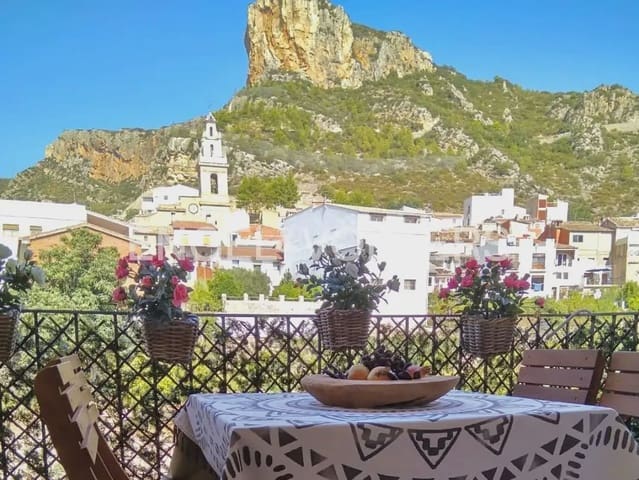 3 bedroom Flat for rent in Sot de Chera with garage - € 2,600 (Ref: 9897882)