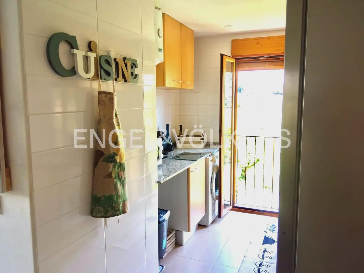 3 bedroom Flat for rent in Sot de Chera with garage - € 2,600 (Ref: 9897882)
