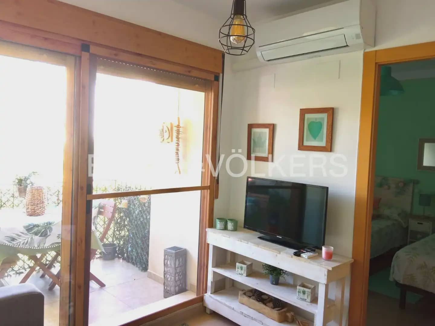 3 bedroom Flat for rent in Sot de Chera with garage - € 2,600 (Ref: 9897882)