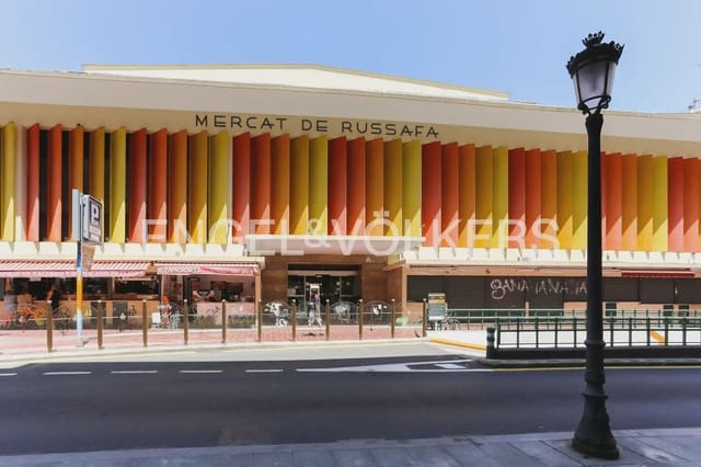 4 quarto Apartamento para arrendar em Russafa, Valência cidade - 1 600 € (Ref: 9897883)