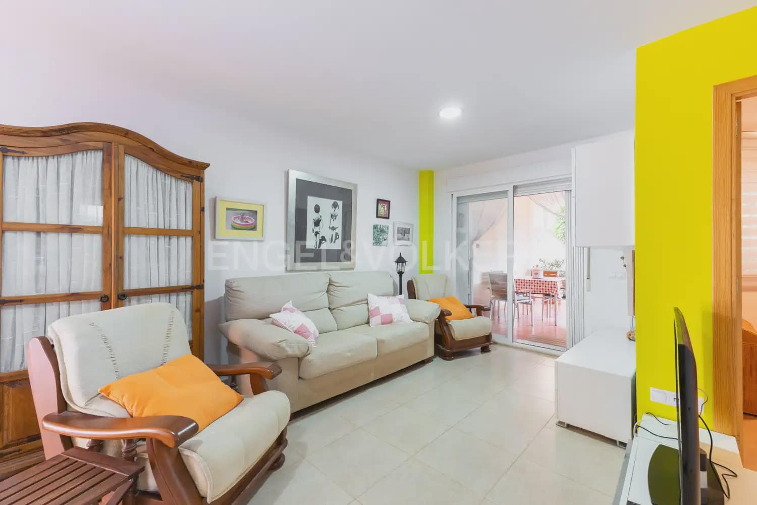 2 Zimmer Wohnung zu verkaufen in Oropesa  mit Pool - 250.000 € (Ref: 9897884)