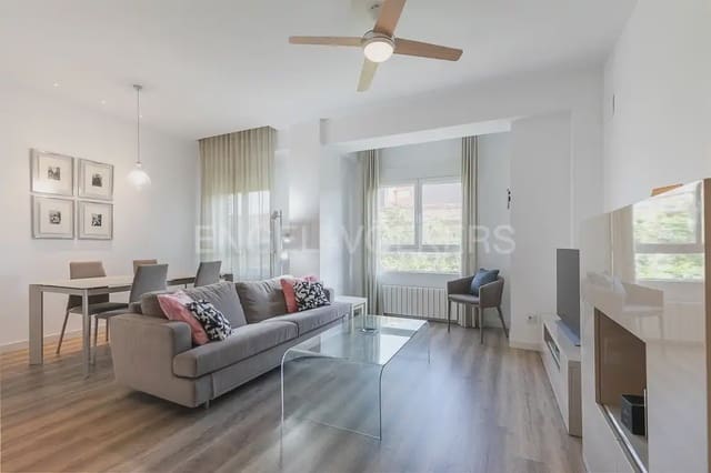 3 makuuhuone Asunto vuokrattavana paikassa Exposicio, Valencia kaupunki - 2 300 € (Ref: 9897886)