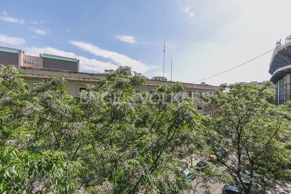 3 quarto Apartamento para arrendar em Valencia cidade - 2 300 € (Ref: 9897886)