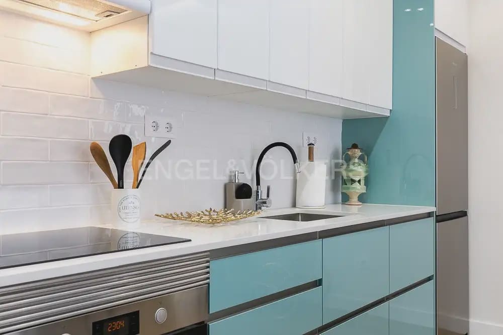 1 sypialnia Mieszkanie do wynajęcia w Miasto Walencja - 1 500 € (Ref: 9897887)
