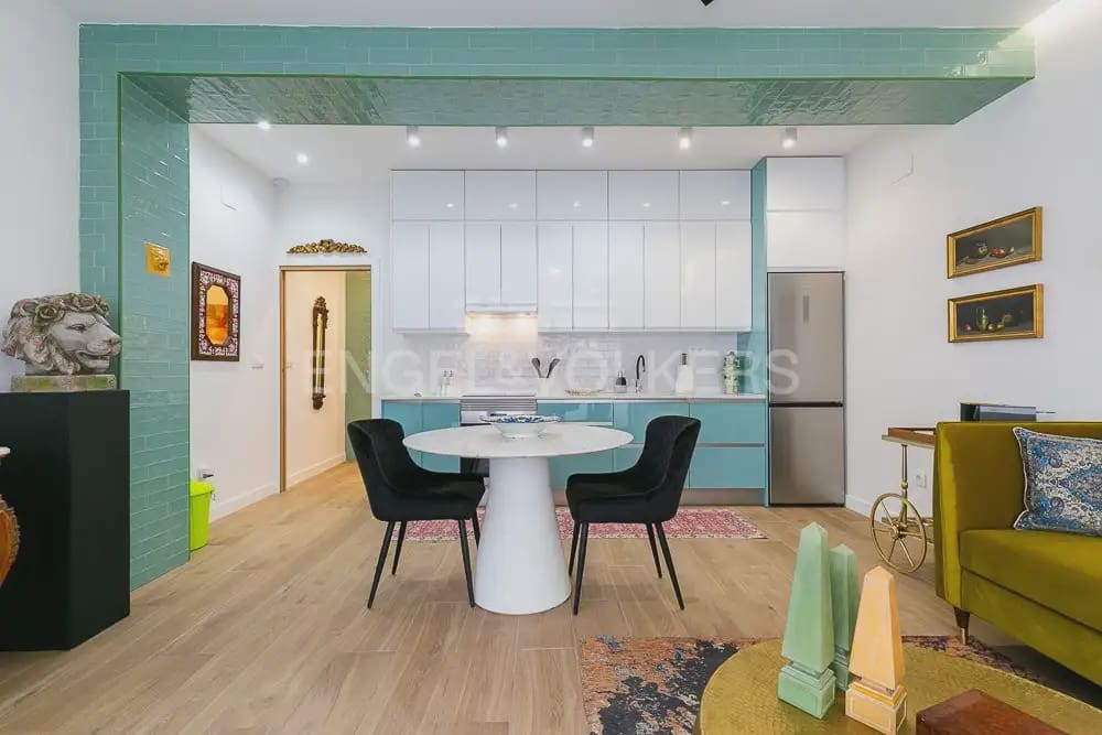 1 sypialnia Mieszkanie do wynajęcia w Miasto Walencja - 1 500 € (Ref: 9897887)