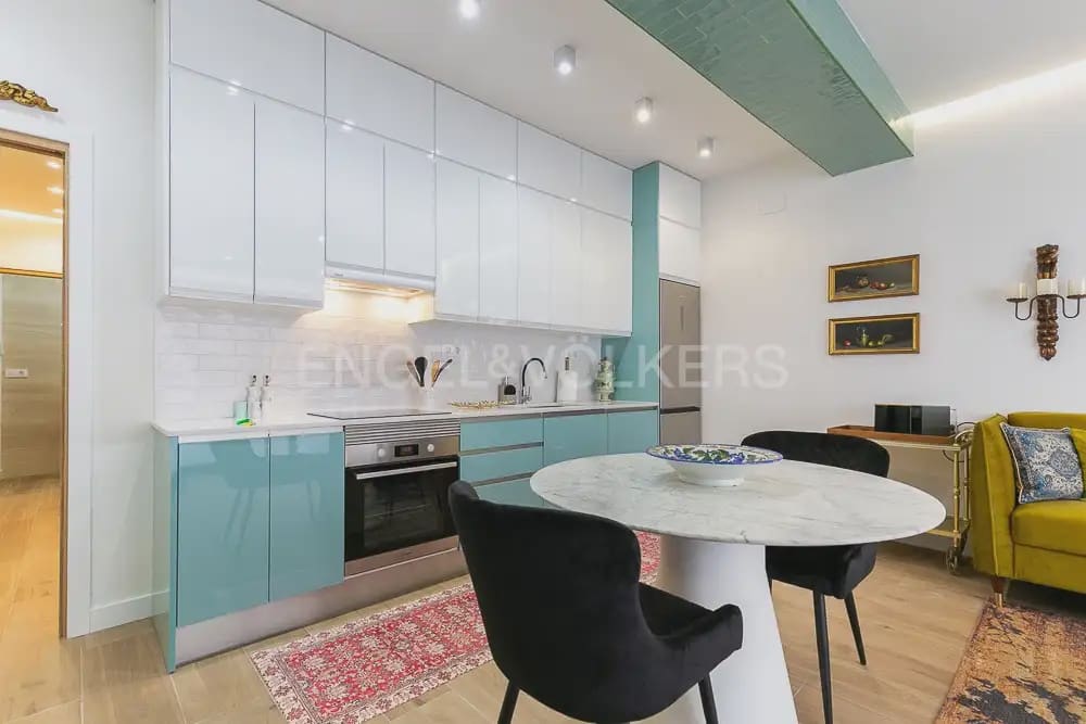 1 sypialnia Mieszkanie do wynajęcia w Miasto Walencja - 1 500 € (Ref: 9897887)