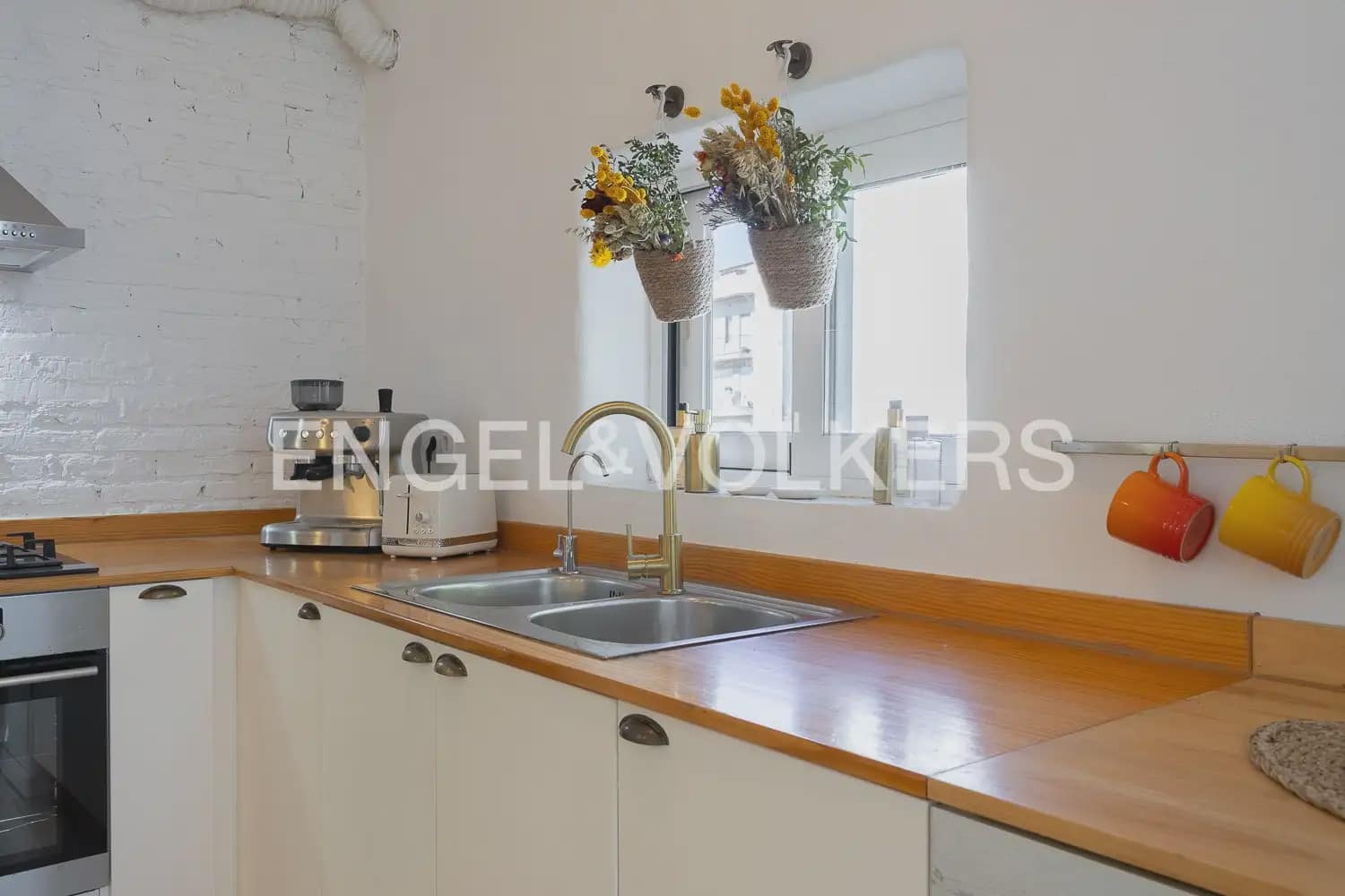 Piso de 2 habitaciones en València ciudad en alquiler - 3.000 € (Ref: 9897891)