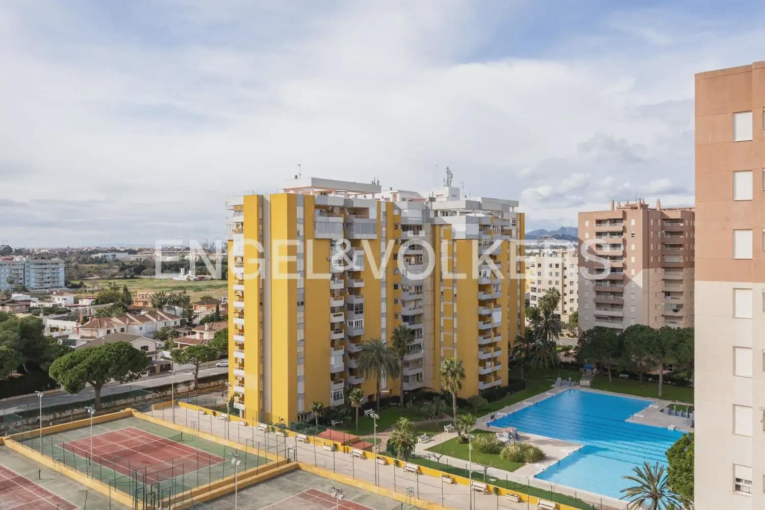 2 bedroom Flat for rent in Canet d'En Berenguer with pool garage - € 900 (Ref: 9897894)