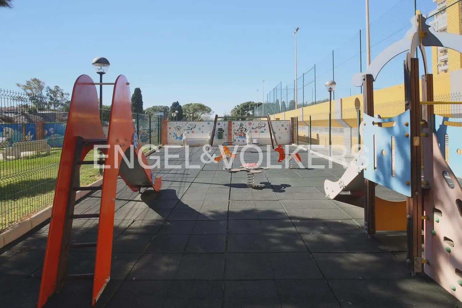 2 bedroom Flat for rent in Canet d'En Berenguer with pool garage - € 900 (Ref: 9897894)