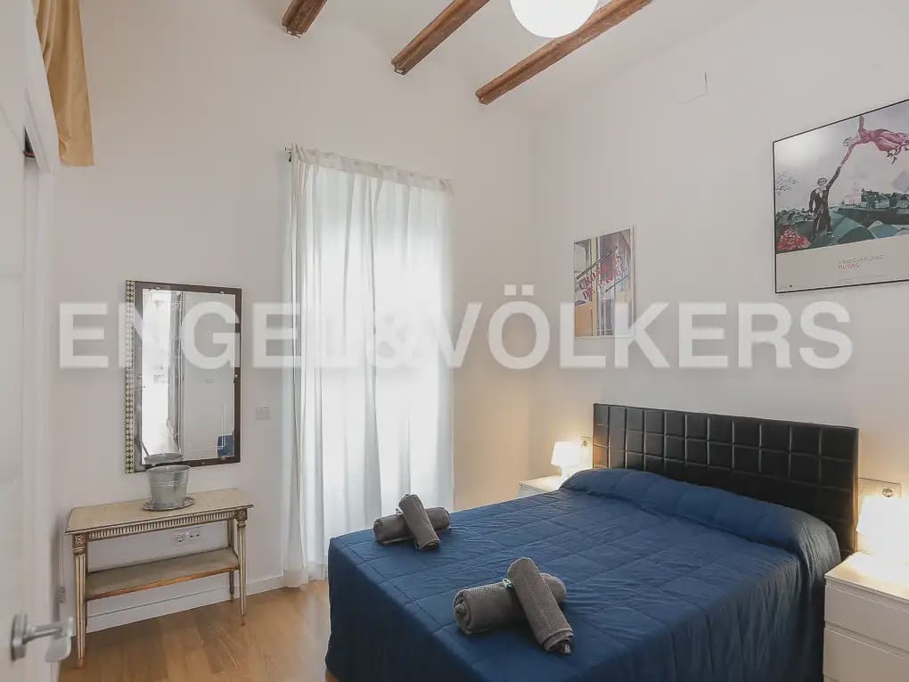 2 makuuhuone Asunto vuokrattavana paikassa Valencia kaupunki - 1 300 € (Ref: 9897899)