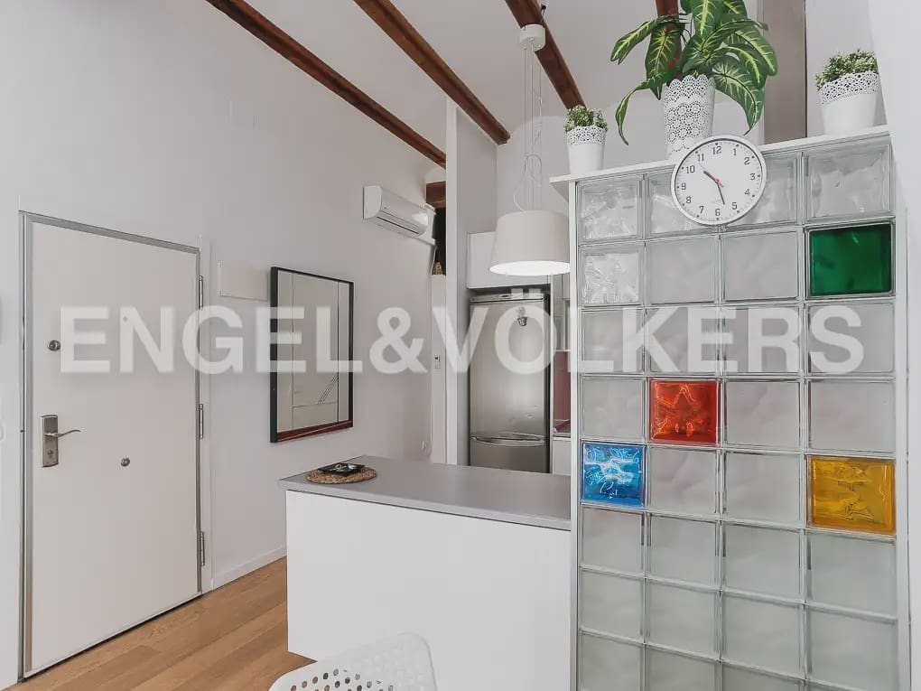2 makuuhuone Asunto vuokrattavana paikassa Valencia kaupunki - 1 300 € (Ref: 9897899)