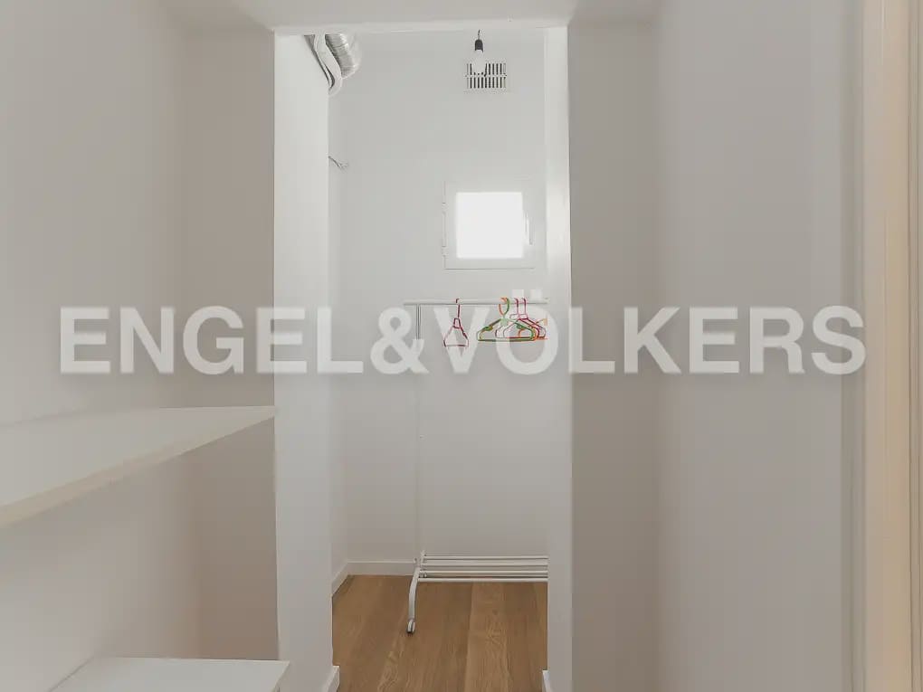 2 makuuhuone Asunto vuokrattavana paikassa Valencia kaupunki - 1 300 € (Ref: 9897899)