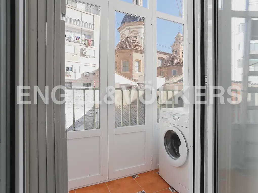 2 makuuhuone Asunto vuokrattavana paikassa Valencia kaupunki - 1 300 € (Ref: 9897899)