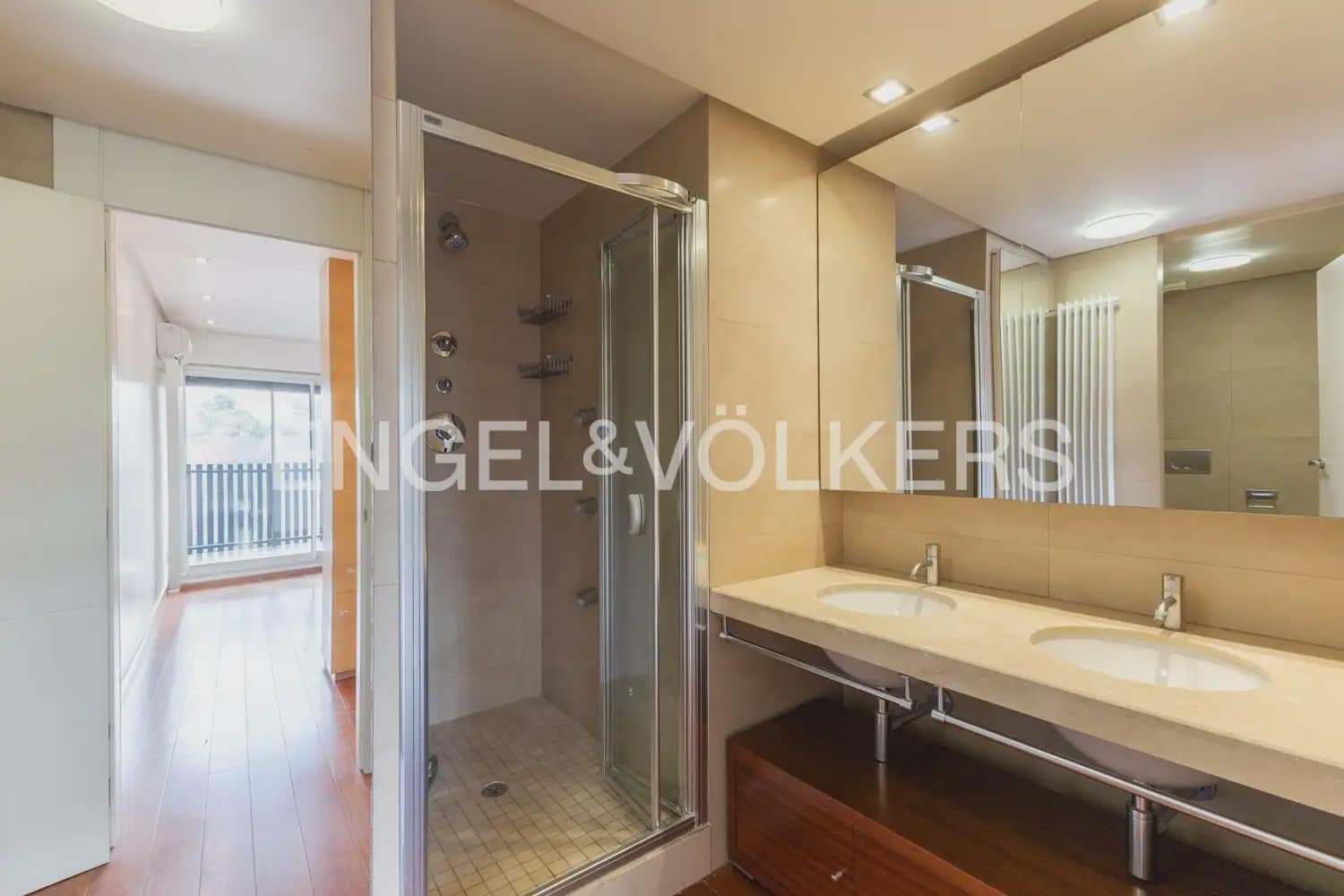4 sovrum Lägenhet till salu i Castello de la Plana med garage - 395 000 € (Ref: 9897900)