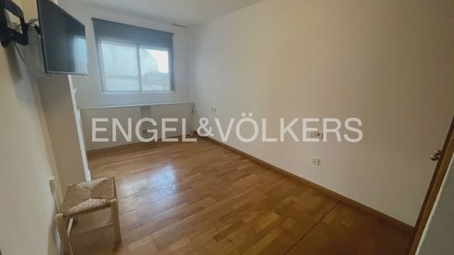 1 bedroom Flat for rent in El Mercat, Valencia city - € 1,200 (Ref: 9897902)