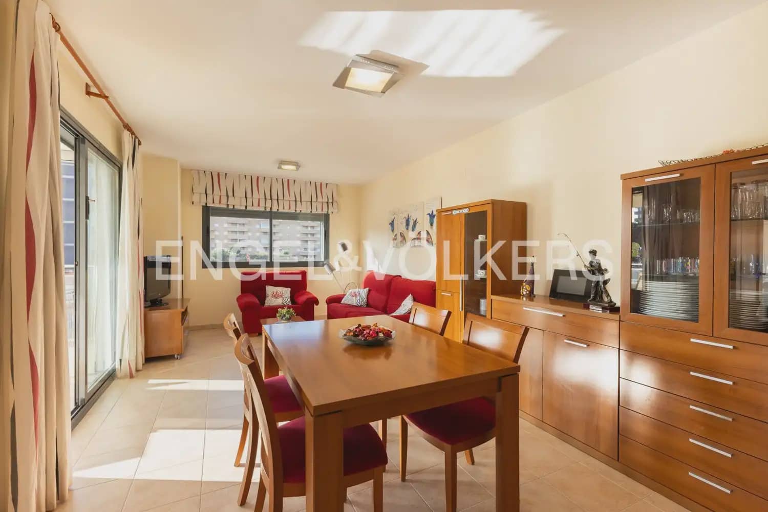 2 sovrum Lägenhet till salu i Oropesa  med pool garage - 239 000 € (Ref: 9897903)