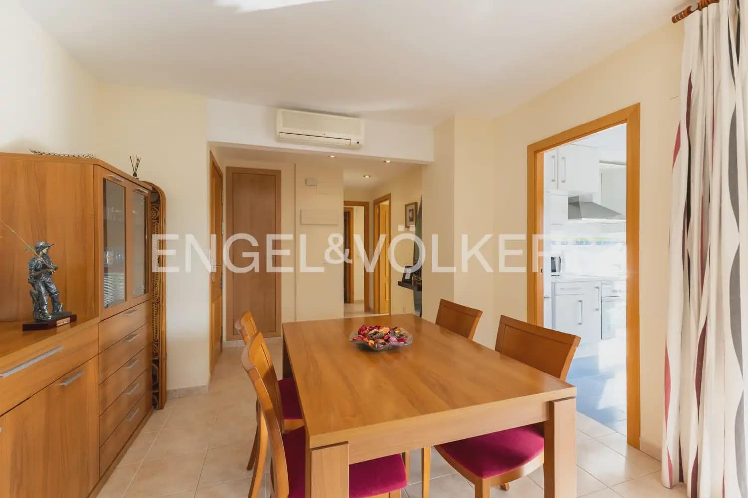 2 sovrum Lägenhet till salu i Oropesa  med pool garage - 239 000 € (Ref: 9897903)