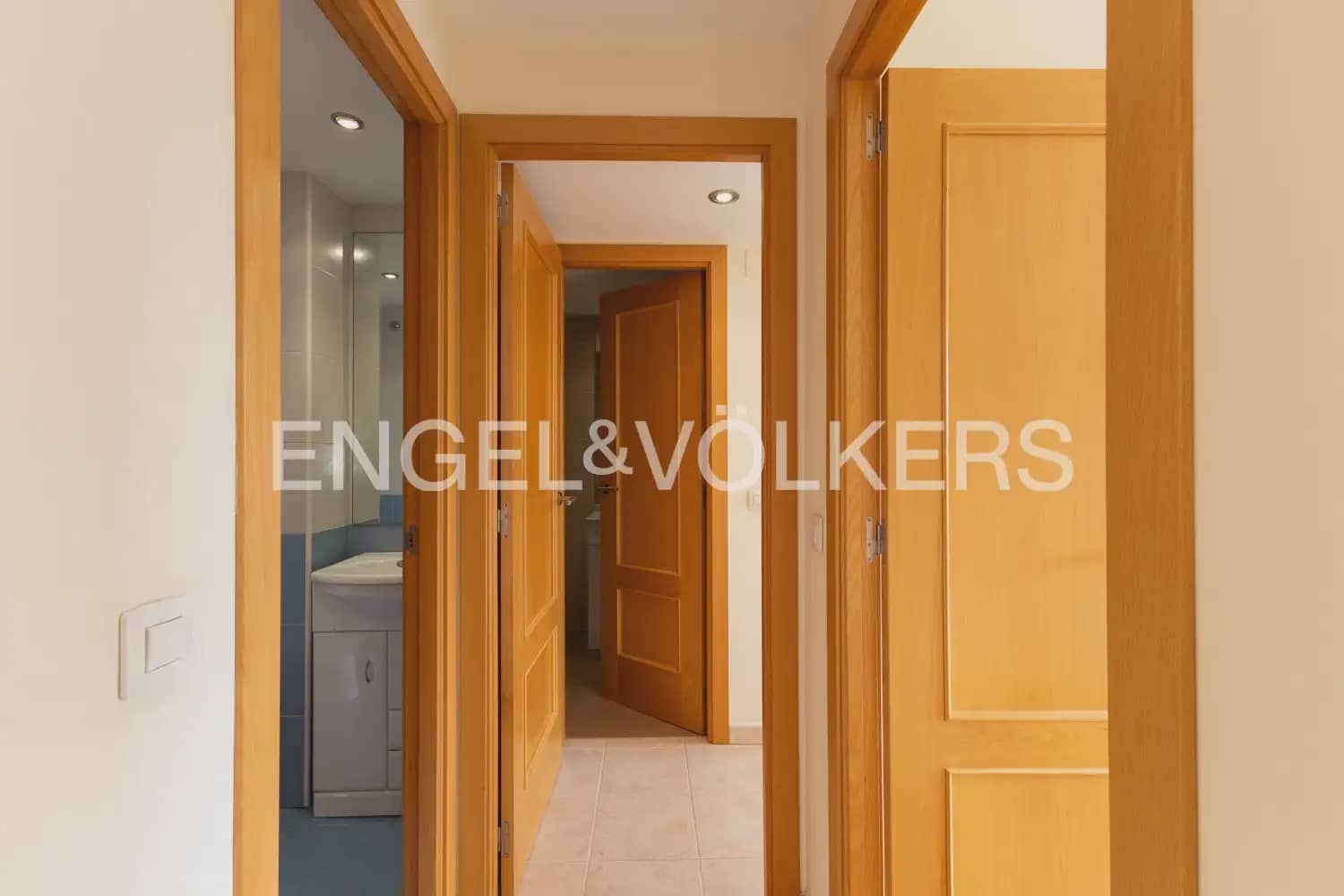 2 sovrum Lägenhet till salu i Oropesa  med pool garage - 239 000 € (Ref: 9897903)