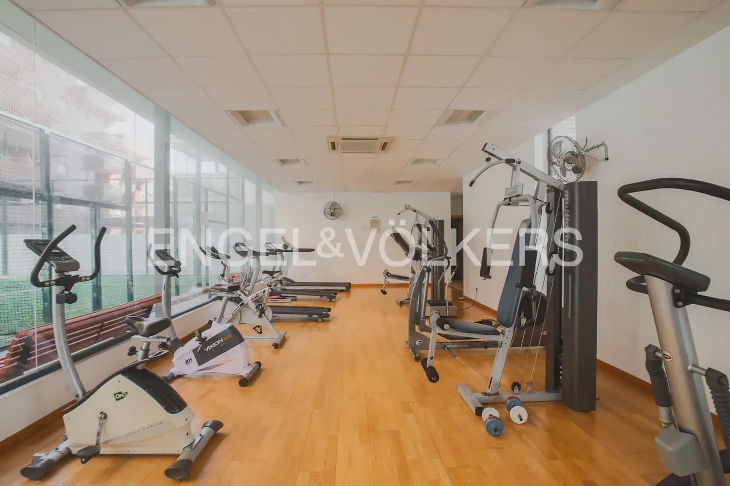 2 sovrum Lägenhet till salu i Oropesa  med pool garage - 239 000 € (Ref: 9897903)