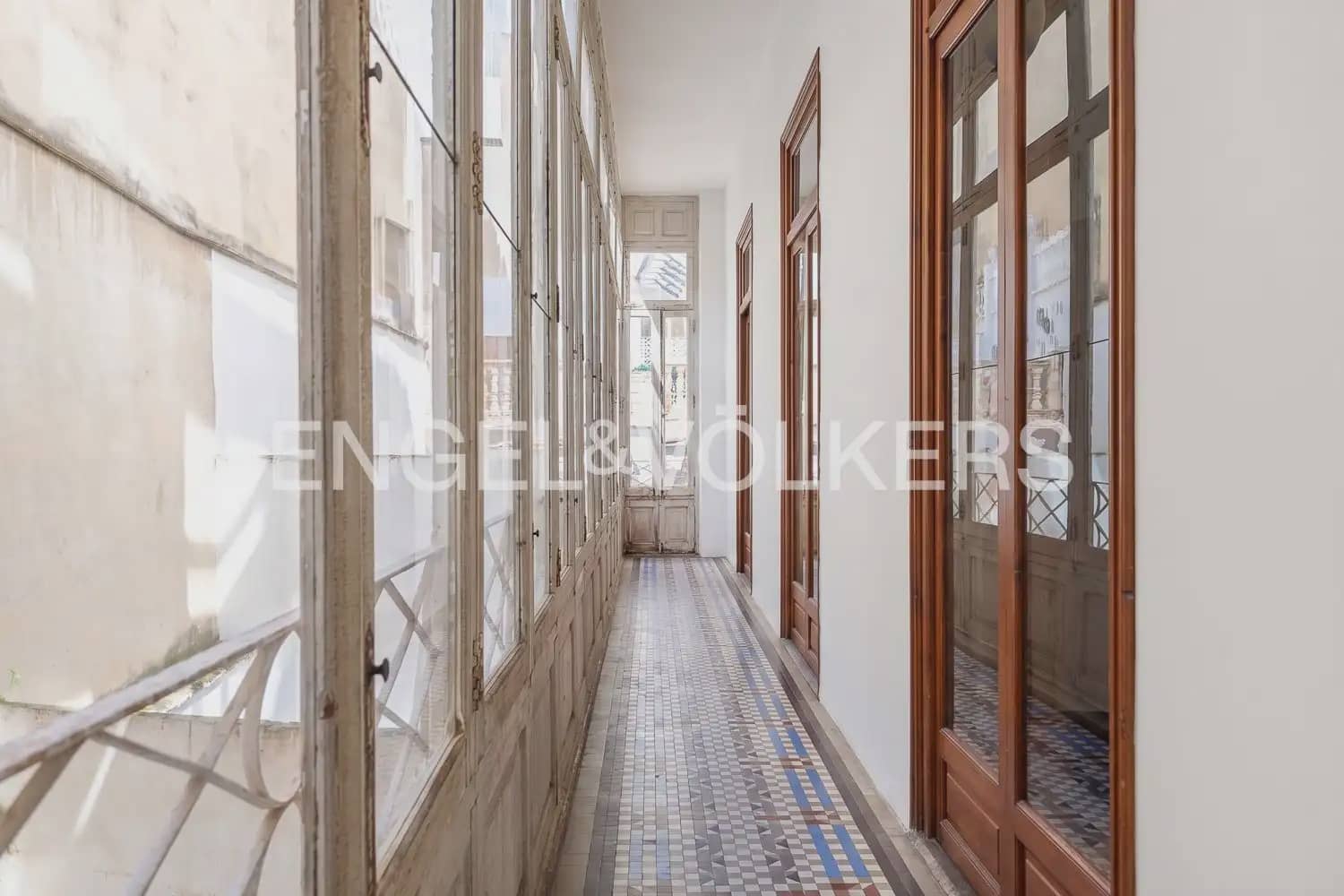 7 Zimmer Wohnung zu verkaufen in Valencia Stadt - 1.250.000 € (Ref: 9897905)