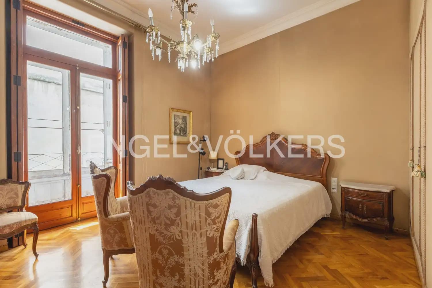 7 Zimmer Wohnung zu verkaufen in Valencia Stadt - 1.250.000 € (Ref: 9897905)