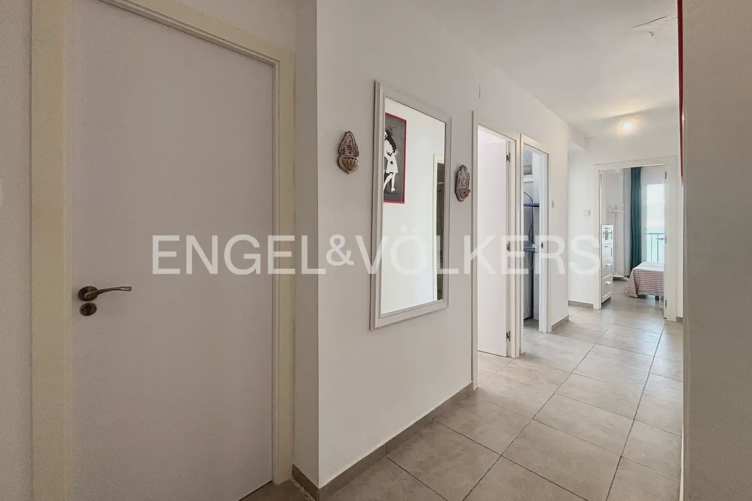 3 bedroom Flat for rent in Cullera with garage - € 1,800 (Ref: 9897906)