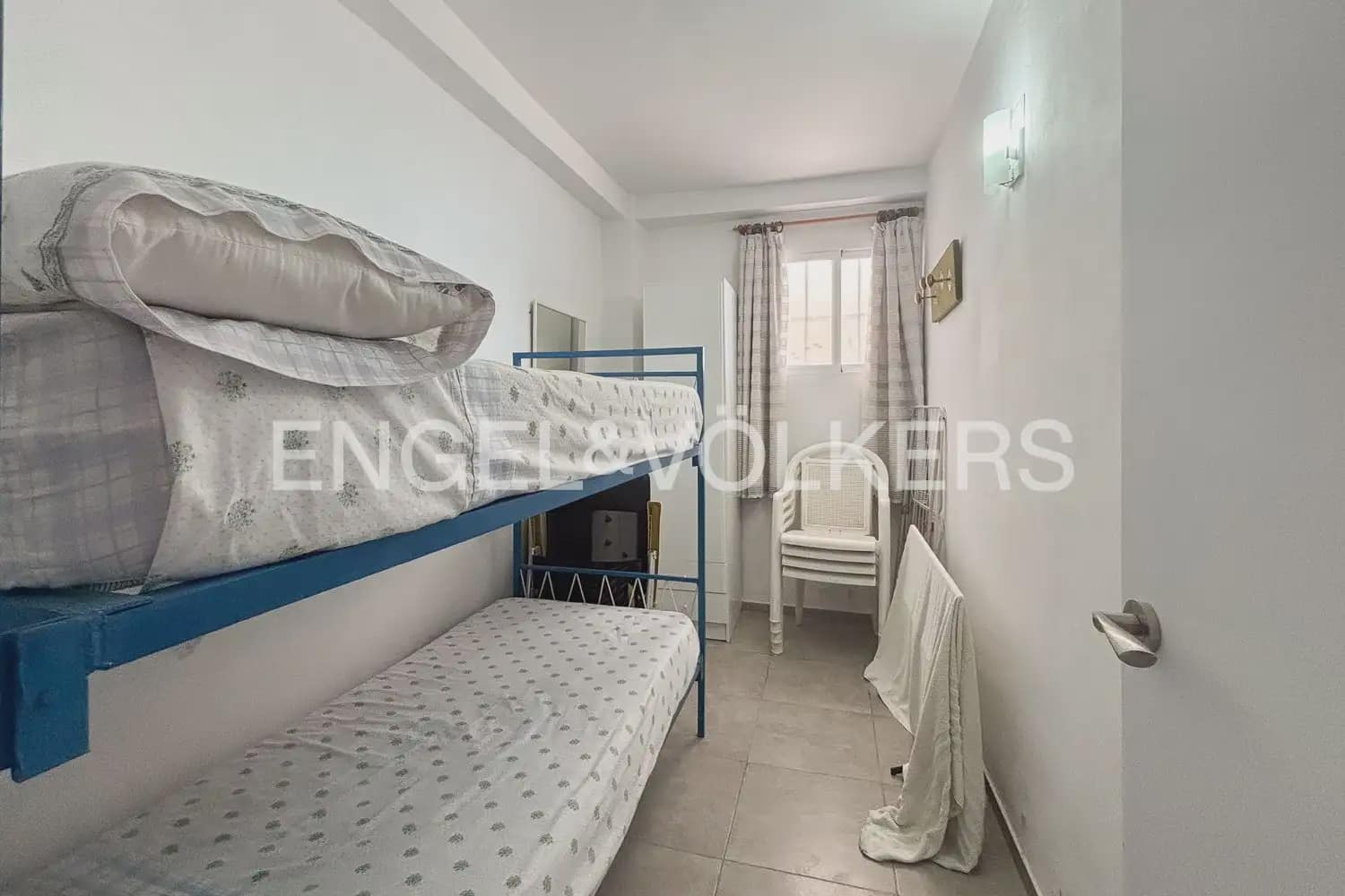 3 bedroom Flat for rent in Cullera with garage - € 1,800 (Ref: 9897906)