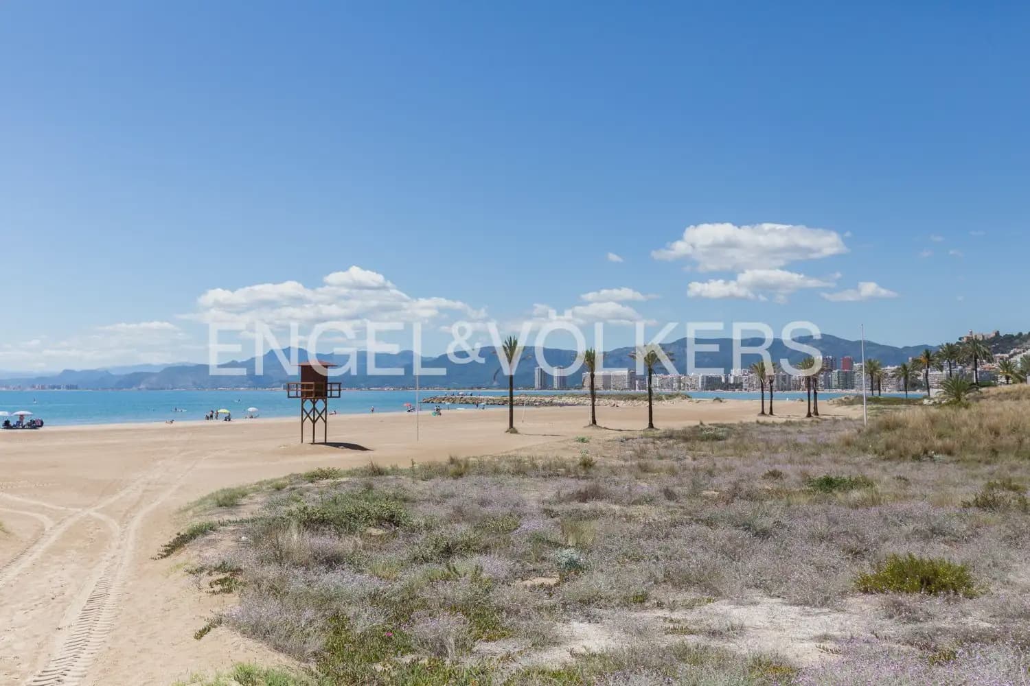 3 bedroom Flat for rent in Cullera with garage - € 1,800 (Ref: 9897906)