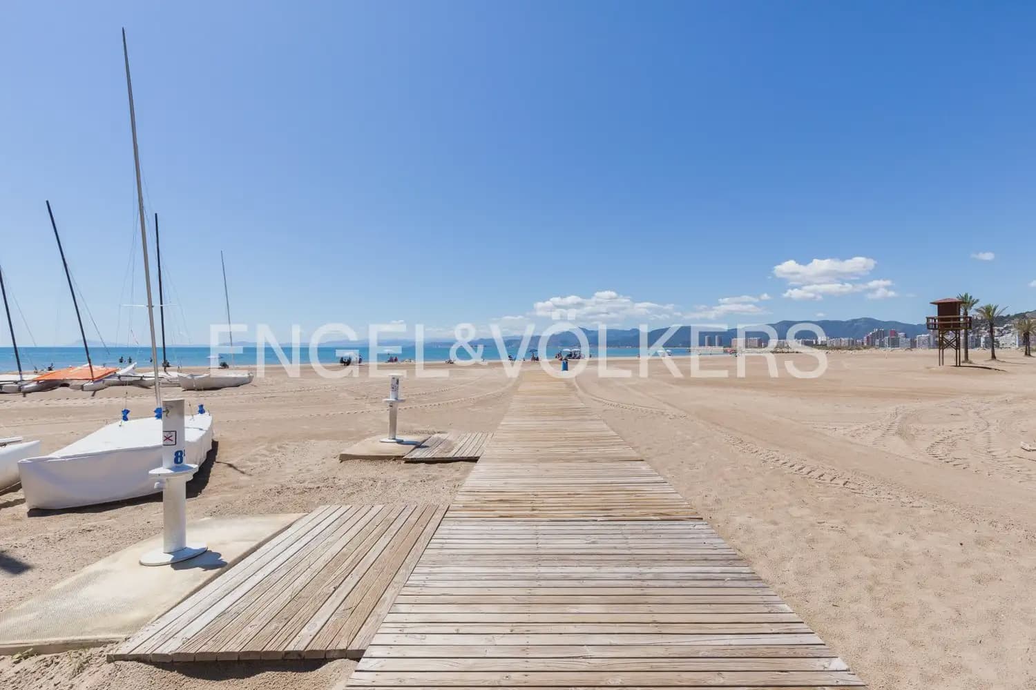 3 bedroom Flat for rent in Cullera with garage - € 1,800 (Ref: 9897906)