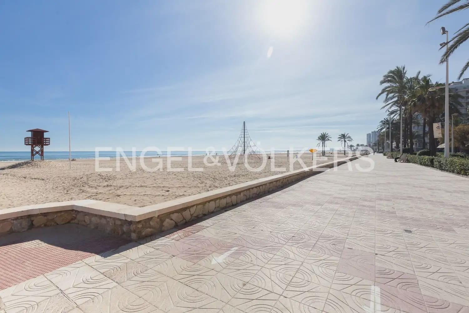 3 bedroom Flat for rent in Cullera with garage - € 1,800 (Ref: 9897906)