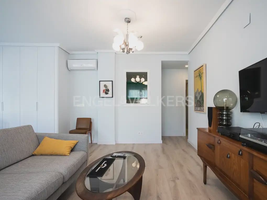 3 sypialnia Mieszkanie do wynajęcia w Miasto Walencja - 2 000 € (Ref: 9897908)