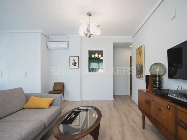 Appartement de 3 chambres à louer à El Botanic, Valence ville - 2 000 € (Ref: 9897908)
