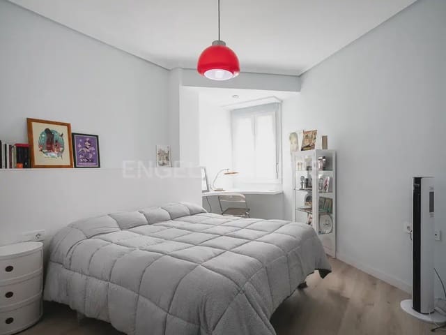 Appartement de 3 chambres à louer à El Botanic, Valence ville - 2 000 € (Ref: 9897908)