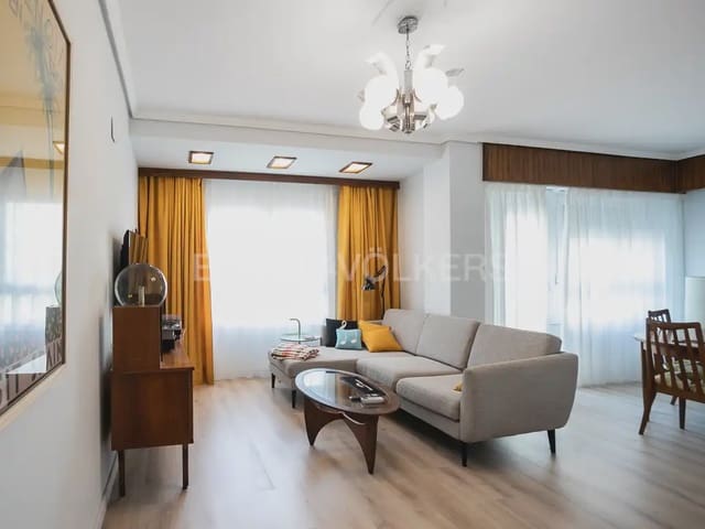 Appartement de 3 chambres à louer à El Botanic, Valence ville - 2 000 € (Ref: 9897908)