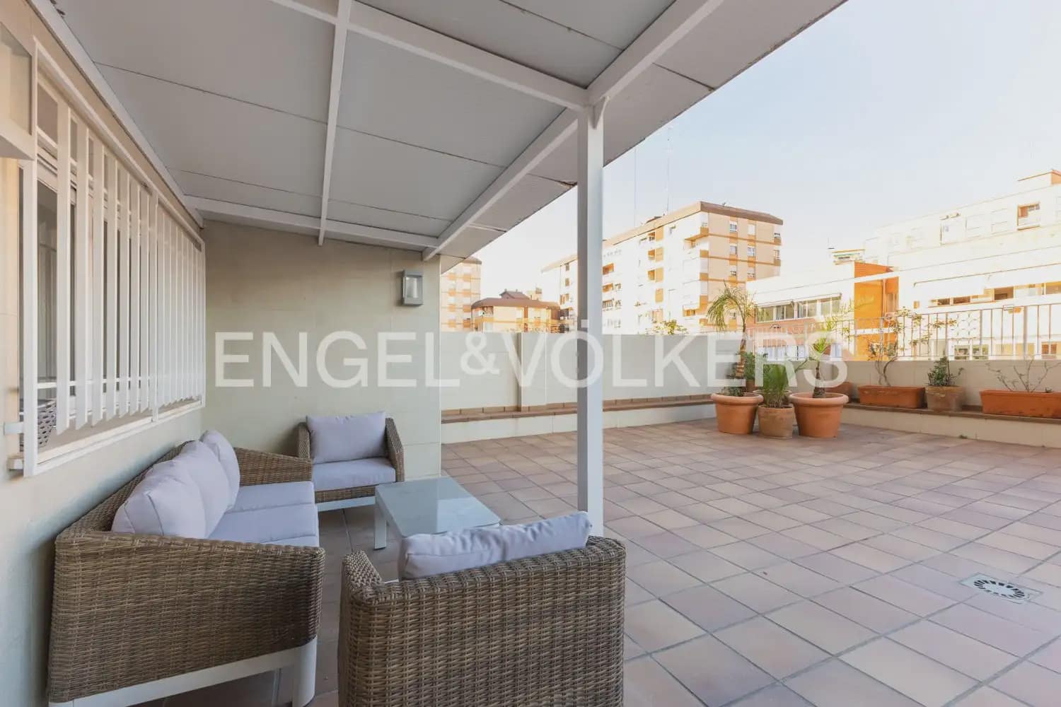 3 bedroom Flat for sale in Valencia city with garage - € 599,000 (Ref: 9897909)